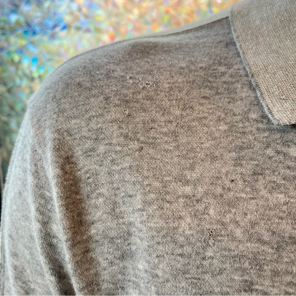 Large Louis Vuitton gray Polo monogram print - Picture 7 of 7
